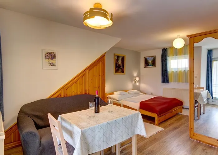 Apartment Gyapay *